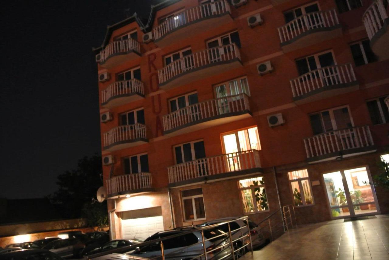 Pensiune Roua Arad Bagian luar foto