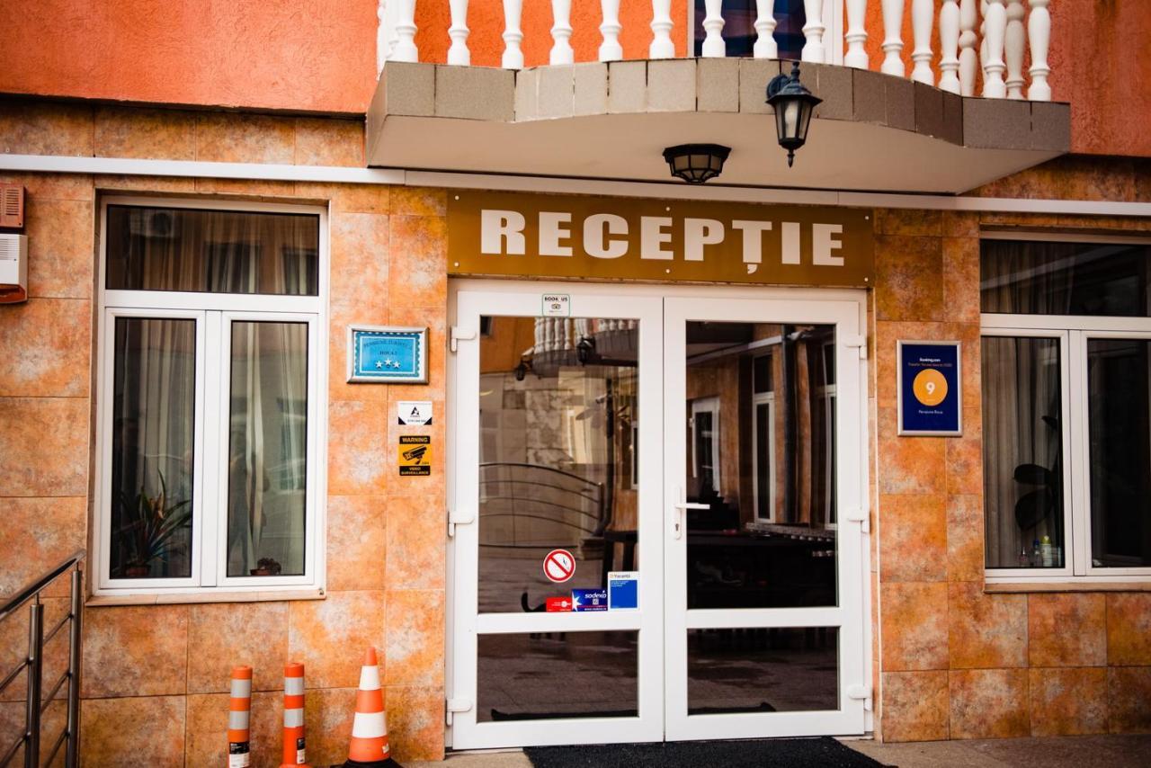 Pensiune Roua Arad Bagian luar foto