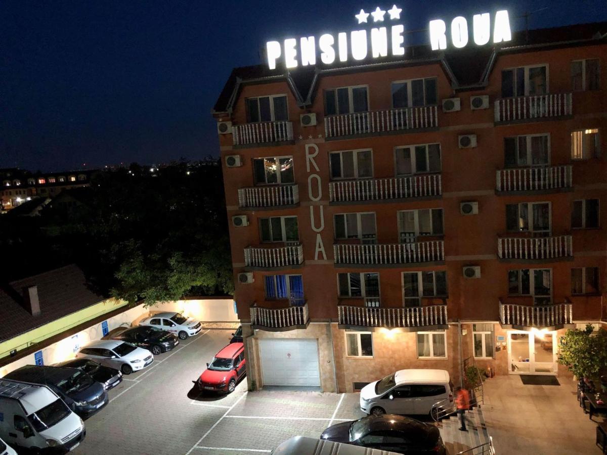 Pensiune Roua Arad Bagian luar foto